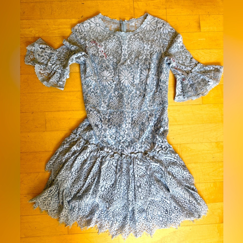 ML Monique Lhuillier blue Lace Dress Size: 12